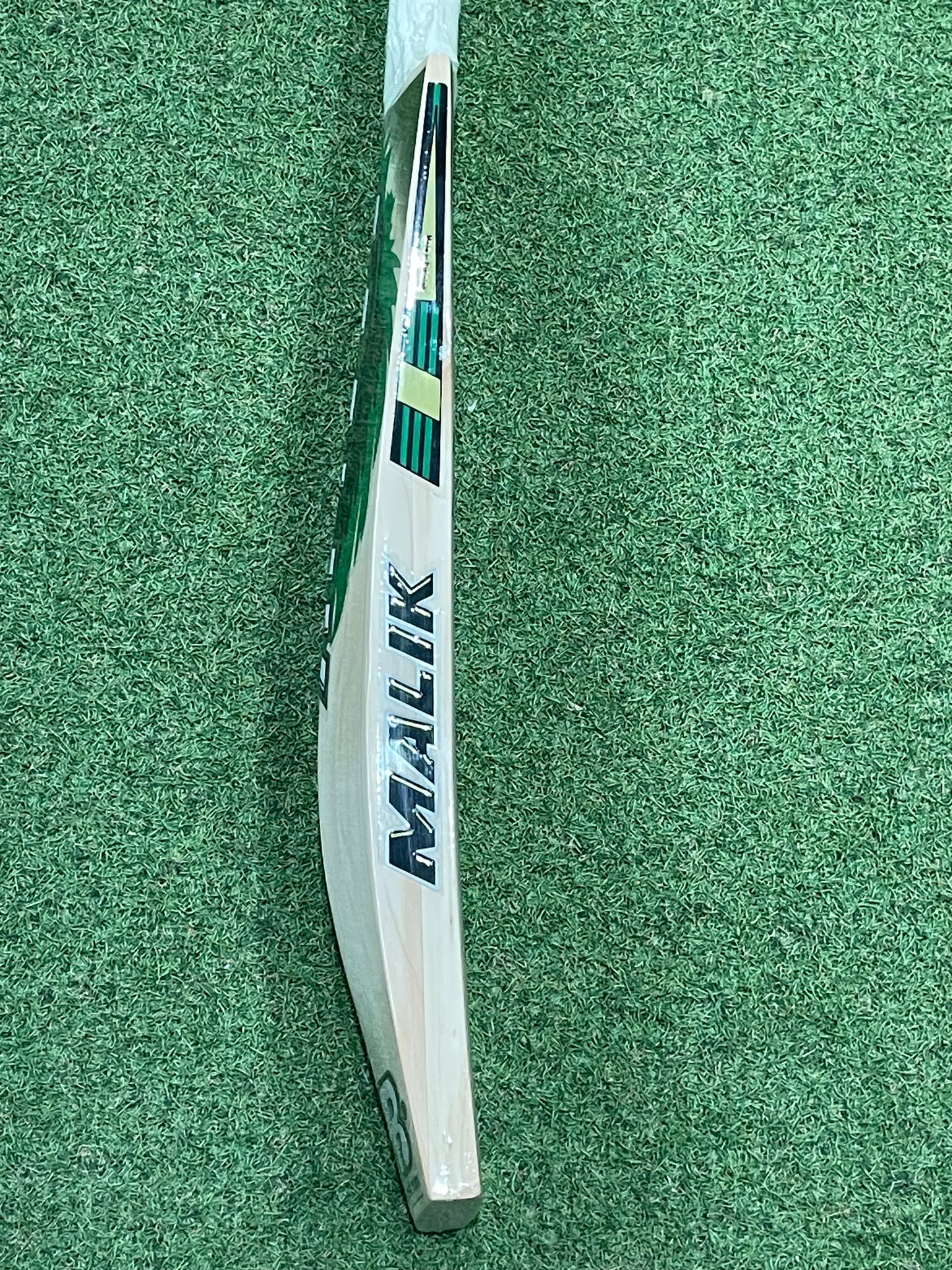 MB Malik Bubber Sher Laminate (Double Wood) Cricket Bat (2lb 9oz)