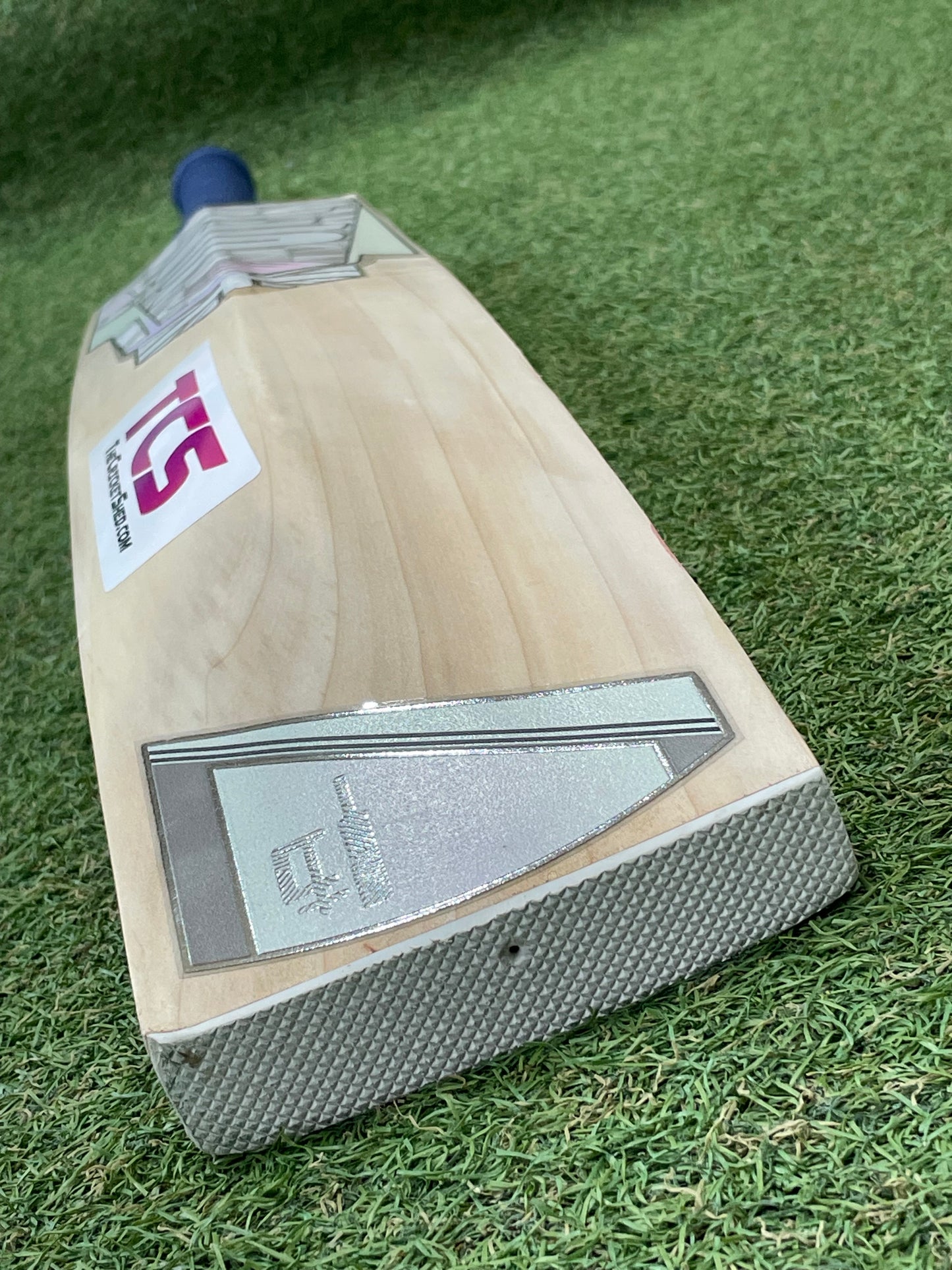 Used Cricket Station Bianca Cricket Bat (2lb 12oz)