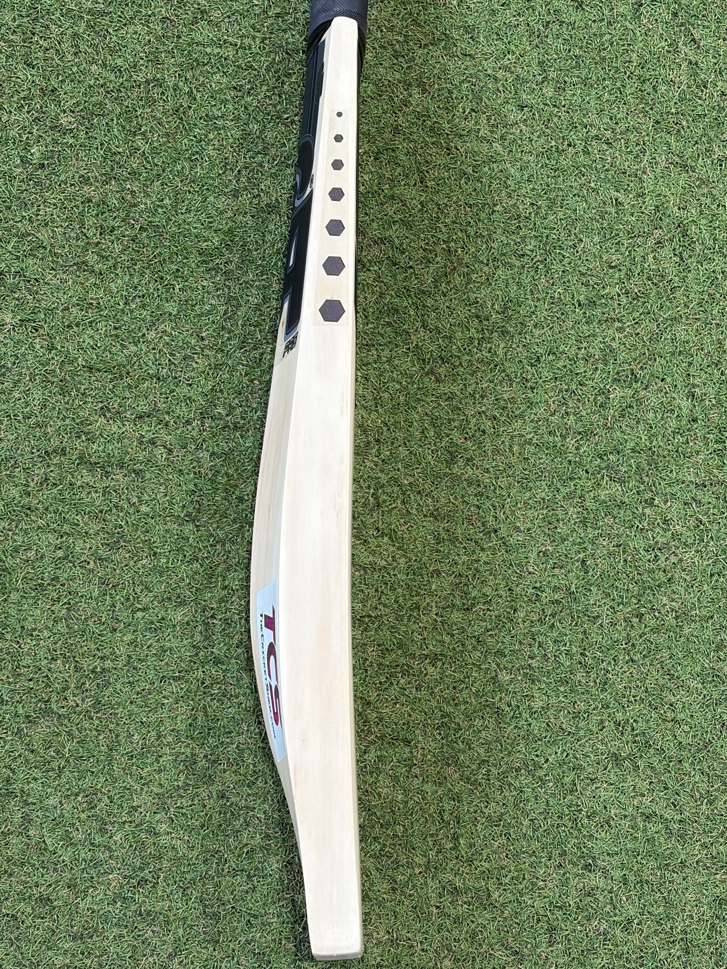 CA Pro Blackout Cricket Bat (2lb 8oz)