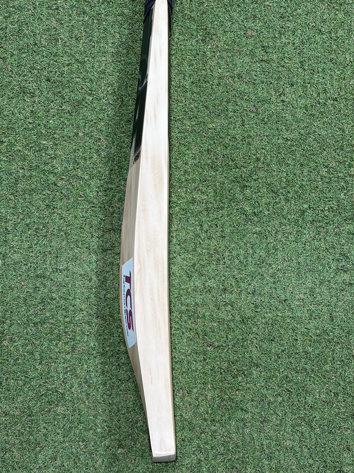 CA Blackout Butterfly Cricket Bat (2lb 10oz)