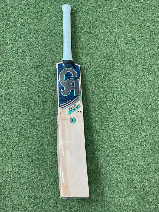 CA Plus 8000 Cricket Bat (2lb 8oz)