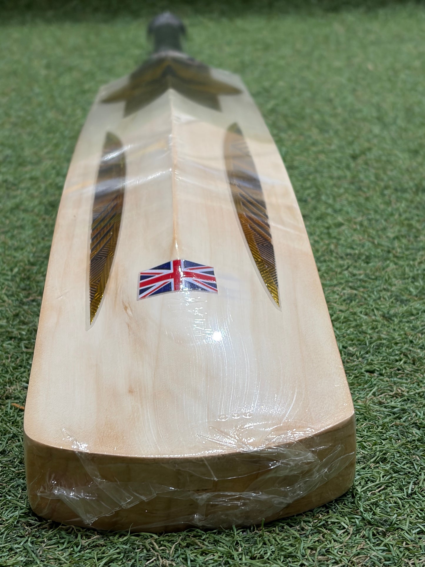 MIDS Players Laminate (Double Wood) Cricket Bat (2lb 9oz)