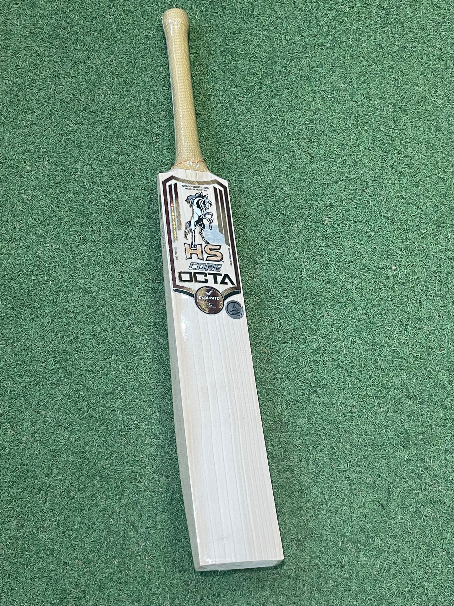 HS Core Octa Limited Edition Cricket Bat (2lb 10oz)
