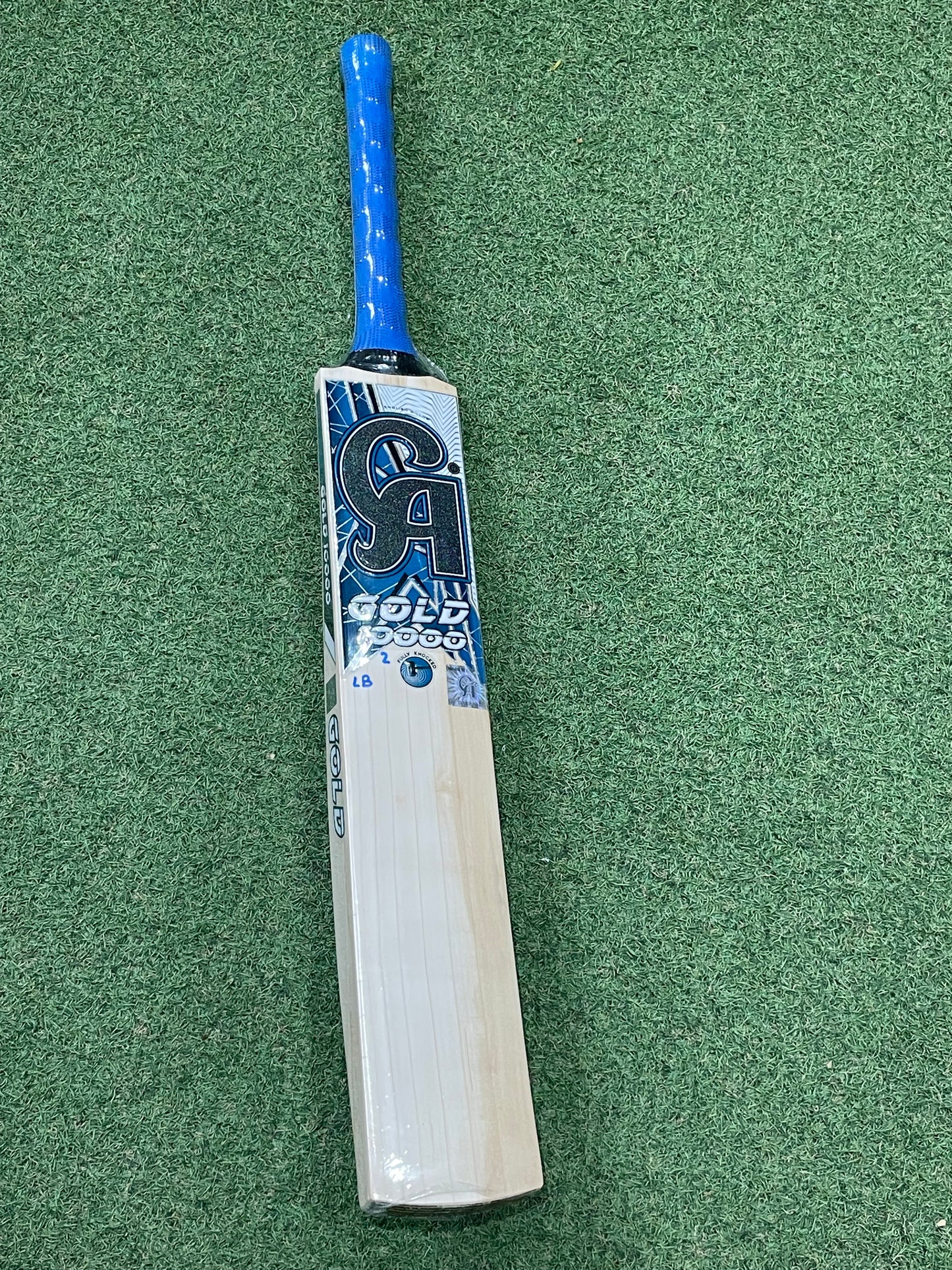 CA Gold 10000 Long Blade Cricket Bat (2lb 8oz)