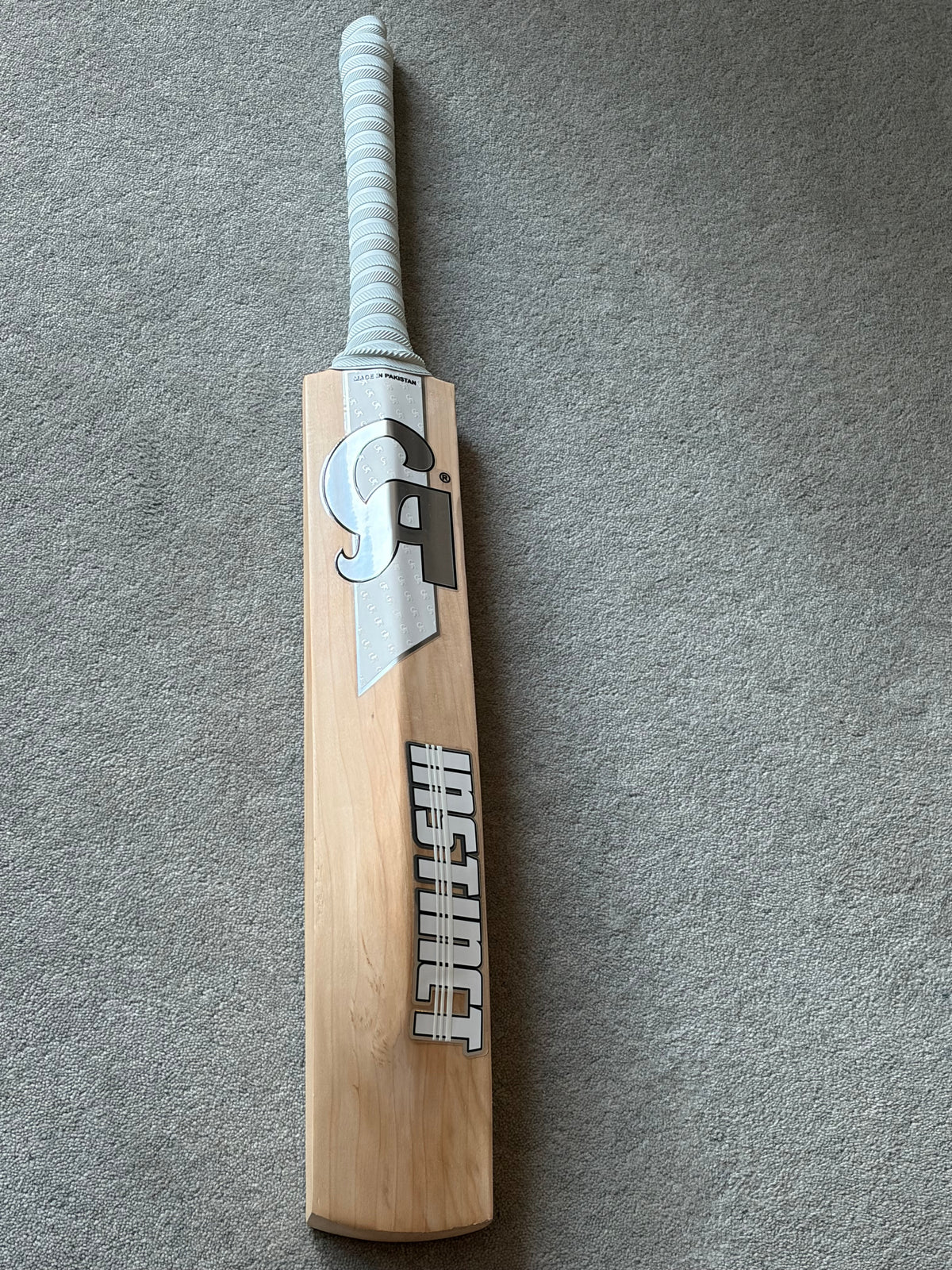 CA Instinct 7 Star Cricket Bat (2lb 7oz)