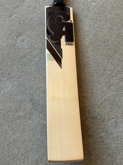 CA Pro Blackout LE Cricket Bat (2lb 8oz)