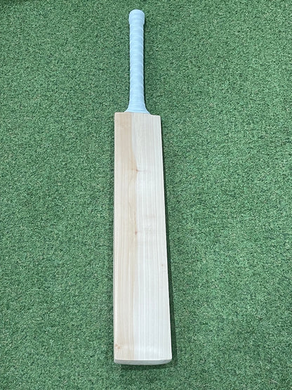 Plain Sachin Tendulkar Profile Cricket Bat (2lb 9oz)