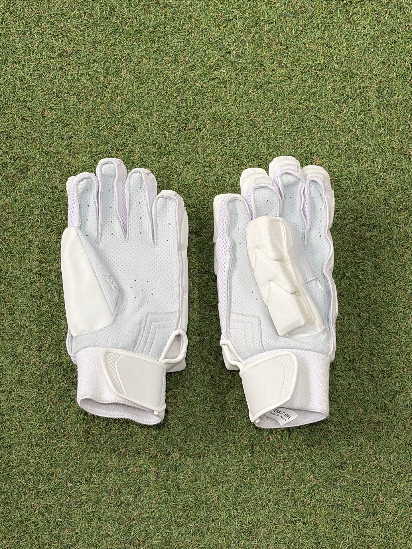 Unbranded Pro Players Batting Gloves