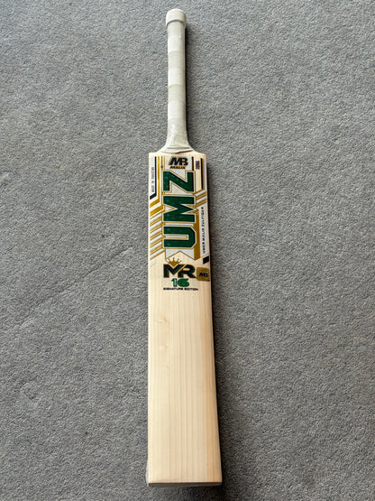 MB Malik Mohammed Rizwan Players Cricket Bat (2lb 8oz)