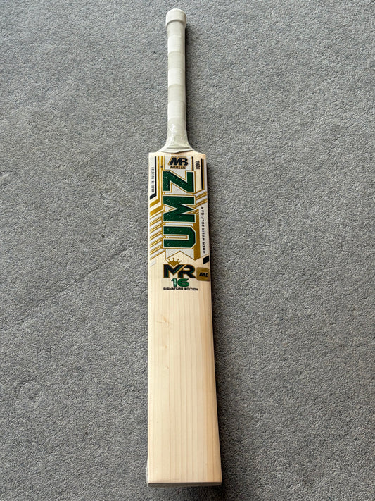 MB Malik Mohammed Rizwan Players Cricket Bat (2lb 8oz)