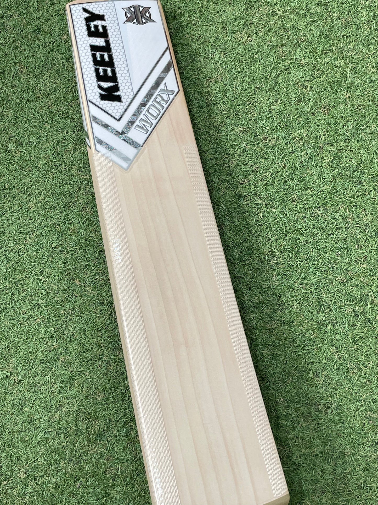 Keeley Worx 010 Grade 1 Cricket Bat (2lb 14oz)