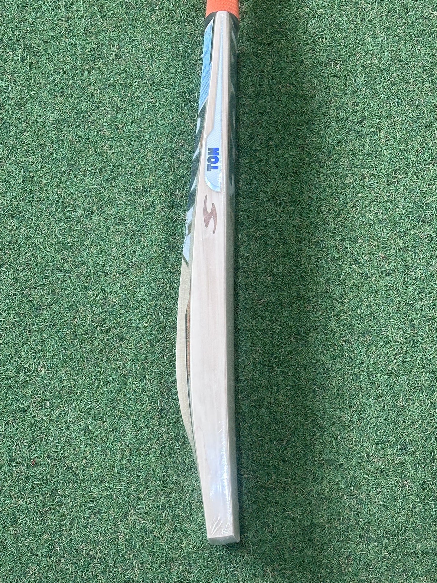Ton Thala 2.0 Junior Size 6 Cricket Bat (2lb 2oz)