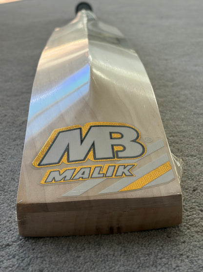 MB Malik UMZ Players Laminate (Double Wood) Cricket Bat (2lb 10oz)