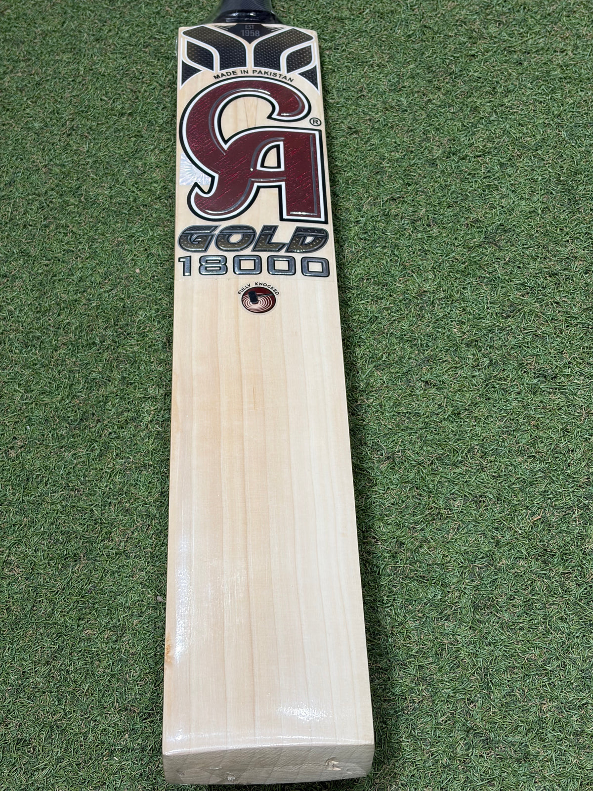 CA Gold 18000 Cricket Bat (2lb 8oz)