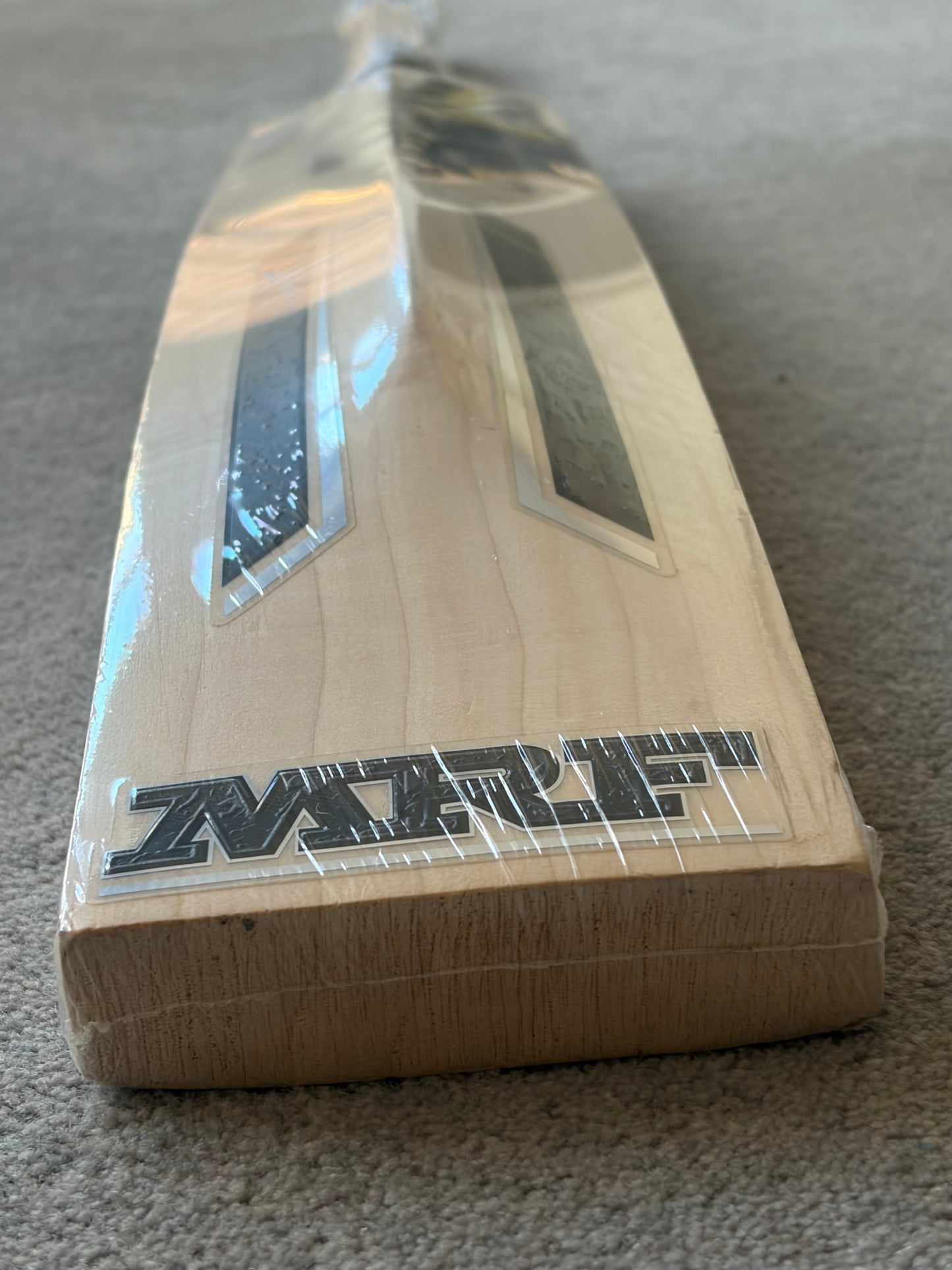 MRF Genius Majestic Cricket Bat (2lb 6oz)