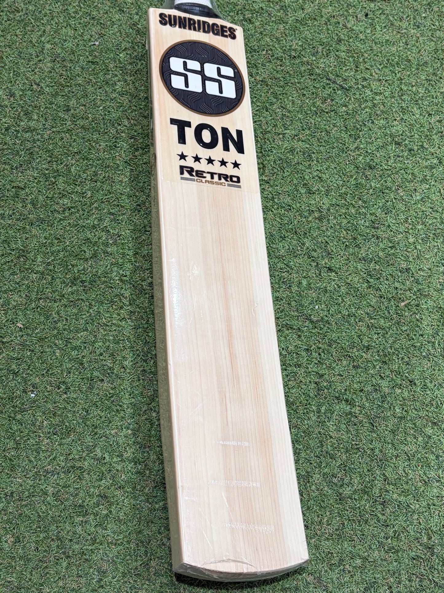 SS Ton Retro Classic Cricket Bat (2lb 10oz)