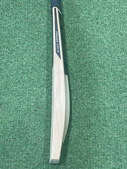 DKP Black Edition Cricket Bat (2lb 8oz)