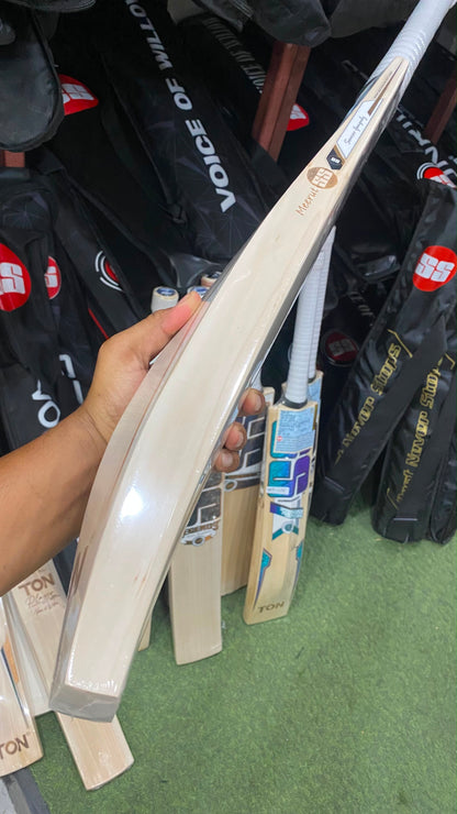 SS Ton Legends Sourav Ganguly Cricket Bat (2lb 9oz)