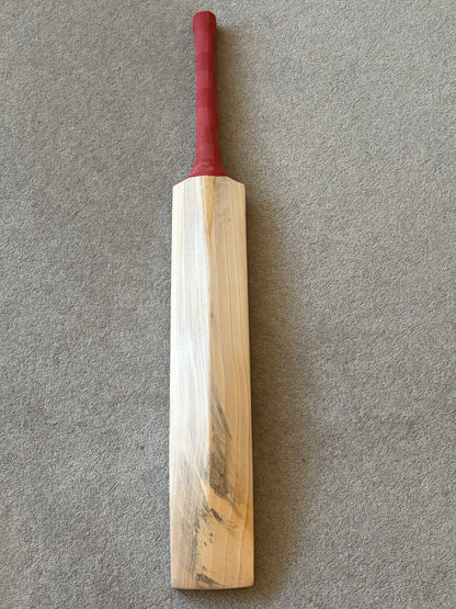 MB Malik Plain Blue Willow Cricket Bat (2lb 6oz)