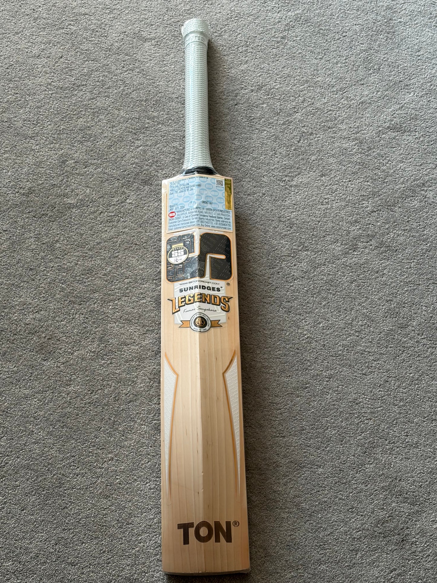 SS Ton Legends Kumar Sangakkara Cricket Bat (2lb 10oz)