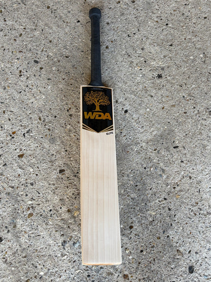 WDA Black Elite Cricket Bat (2lb 11oz)
