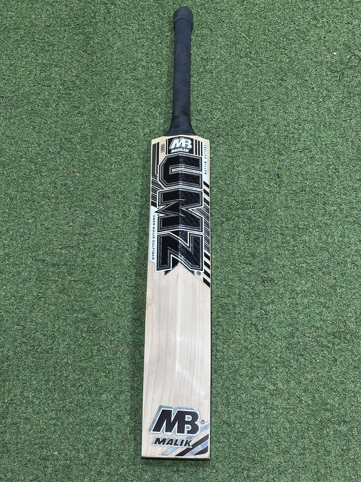 MB Malik Black Edition Cricket Bat (2lb 9oz)