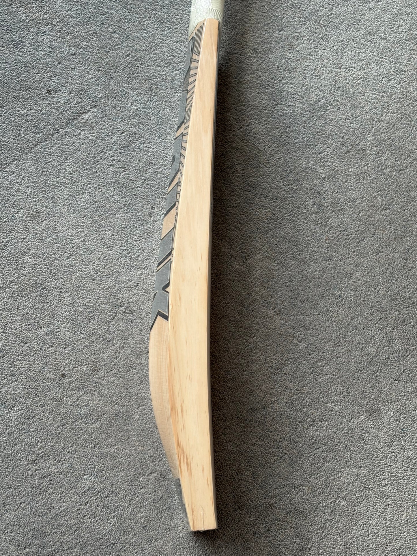 MB Malik Game Changer Players Cricket Bat (2lb 9oz)