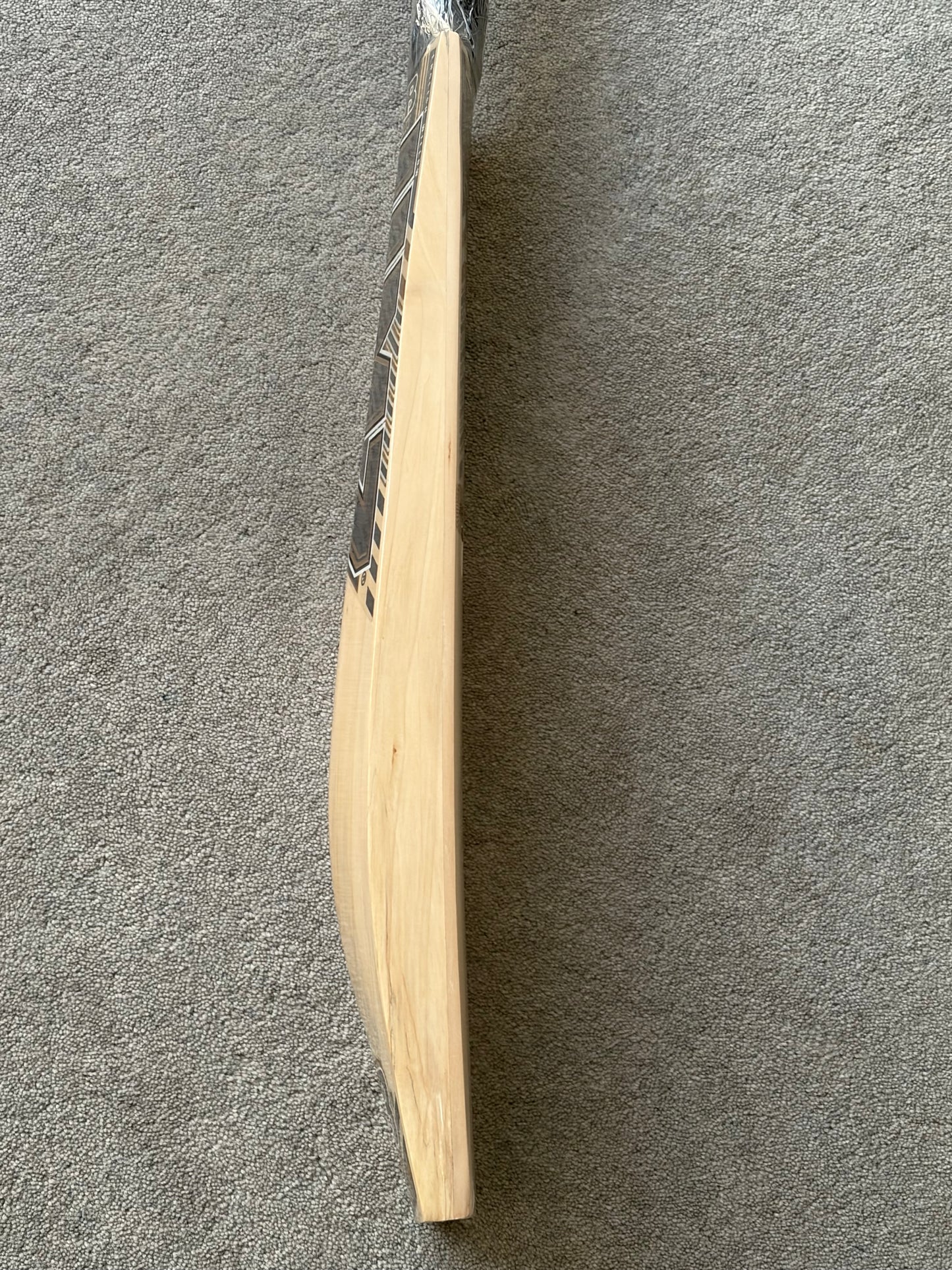 MB Malik UMZ Players Laminate (Double Wood) Cricket Bat (2lb 9oz)