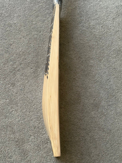 MB Malik UMZ Players Laminate (Double Wood) Cricket Bat (2lb 9oz)