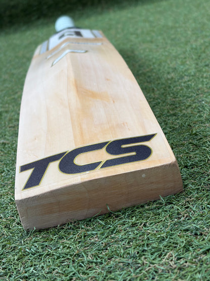 TCS White Edition Butterfly Cricket Bat (2lb 9oz)