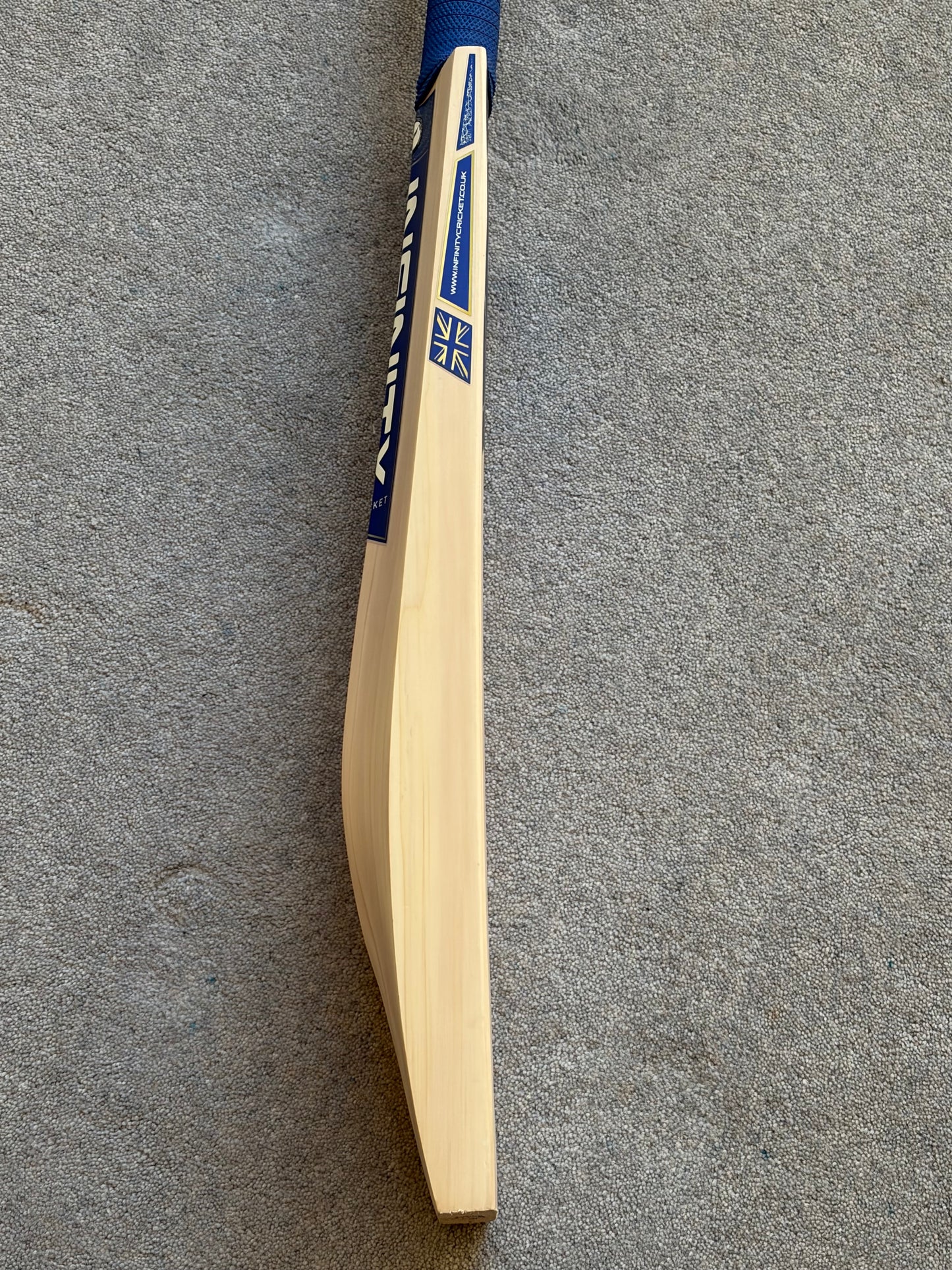 Infinity Genesis Cricket Bat (2lb 12oz)