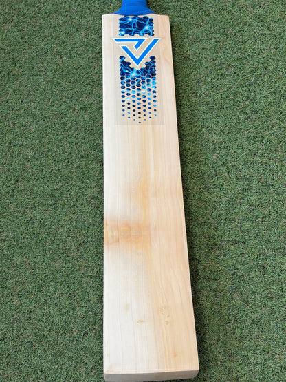 Vader Butterfly Cricket Bat (2lb 9oz)