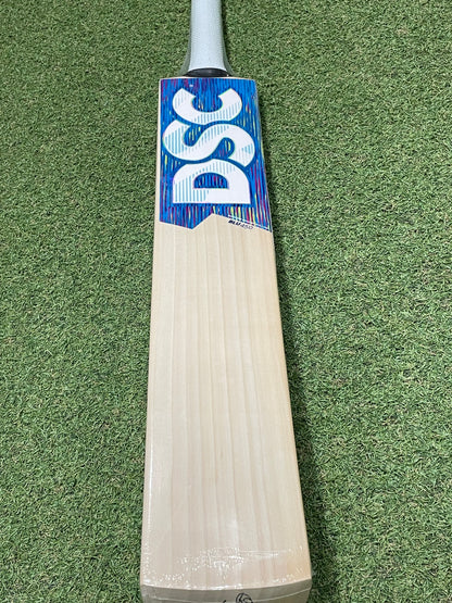 DSC Blu 450 Cricket Bat (2lb 9oz)