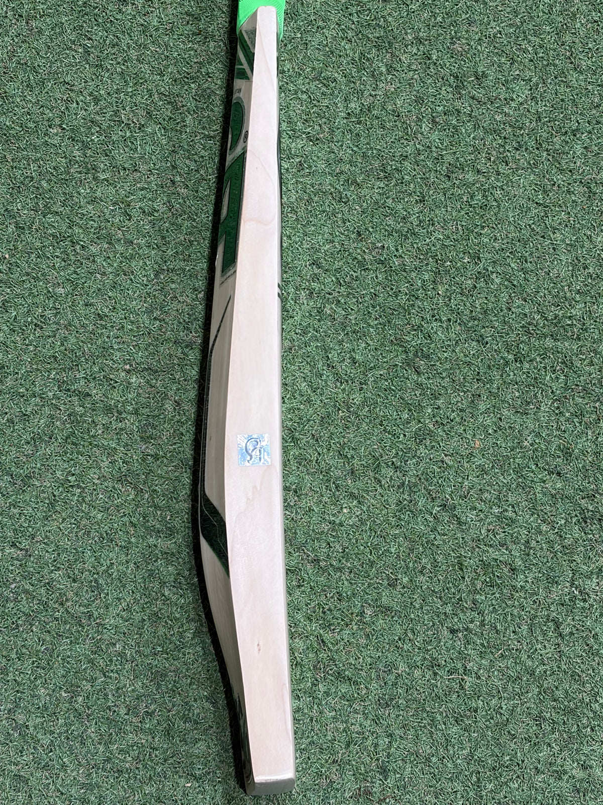 CA BA56 Harrow Junior Cricket Bat (2lb 5oz)