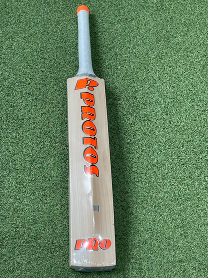 Protos Derecho Cricket Bat (2lb 9oz)