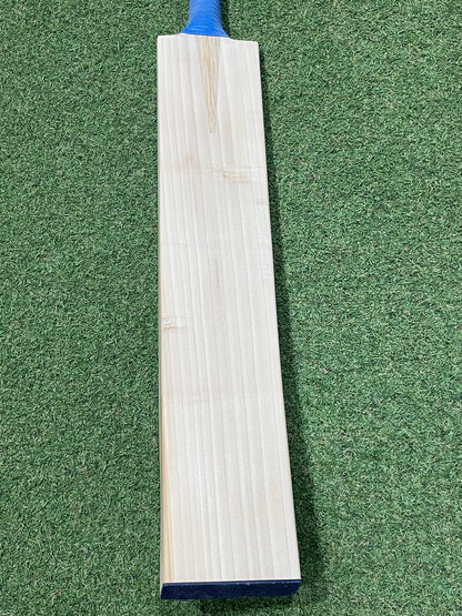 Plain Players UK Made Cricket Bat (2lb 8oz)