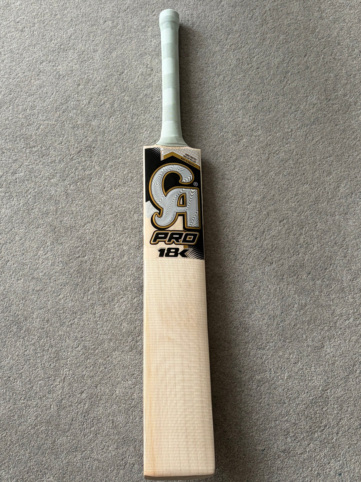 CA Pro Players Edition Professional Players Shadab Khan Cricket Bat (2lb 7oz)