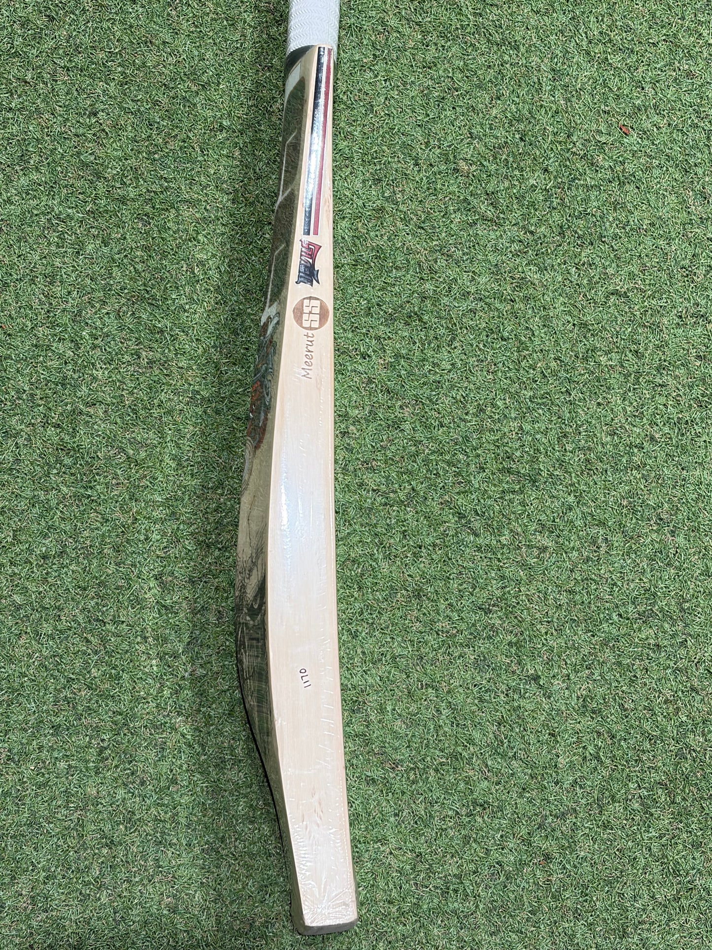 SS Devils Red Cricket Bat (2lb 10oz)
