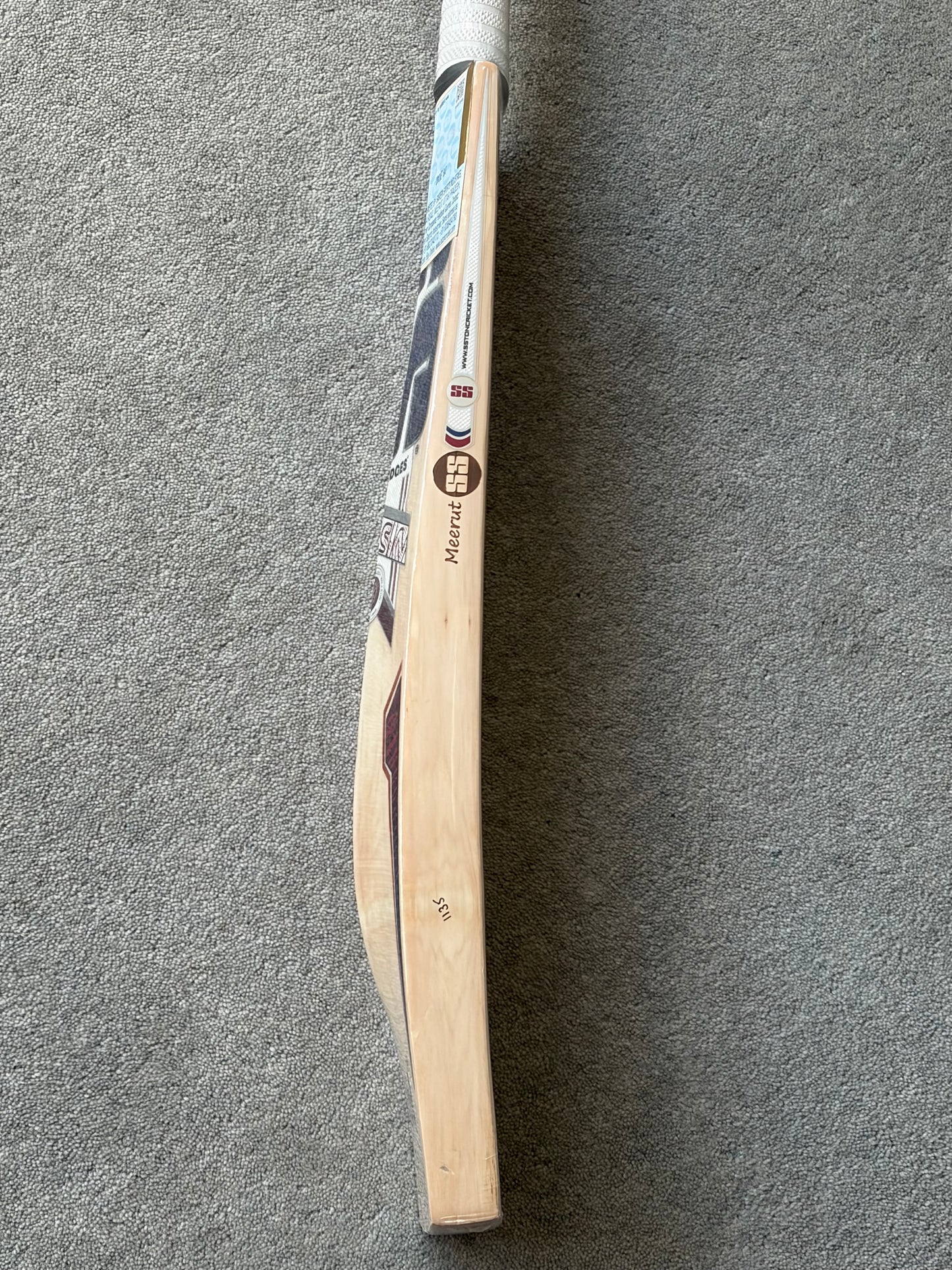 SS Ton Sky Stunner Cricket Bat (2lb 8oz)