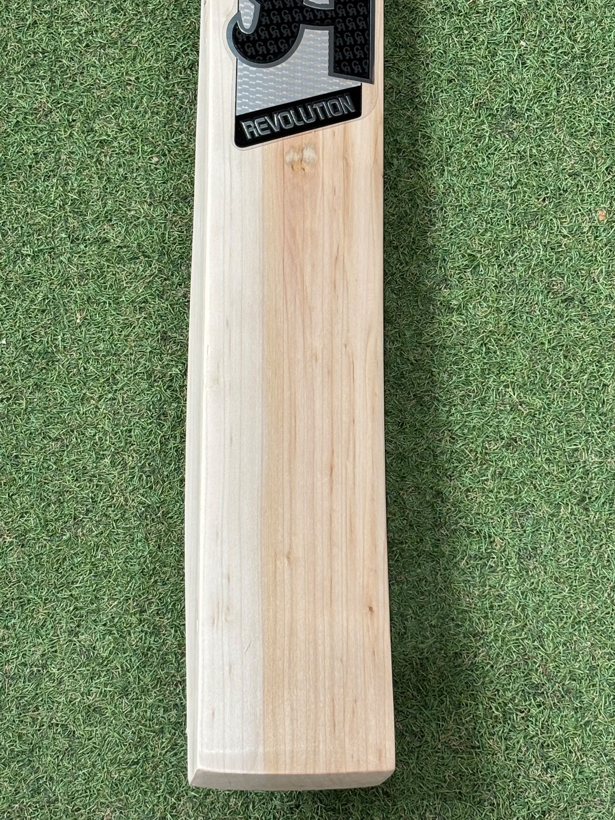 CA Revolution Butterfly Cricket Bat (2lb 10oz)