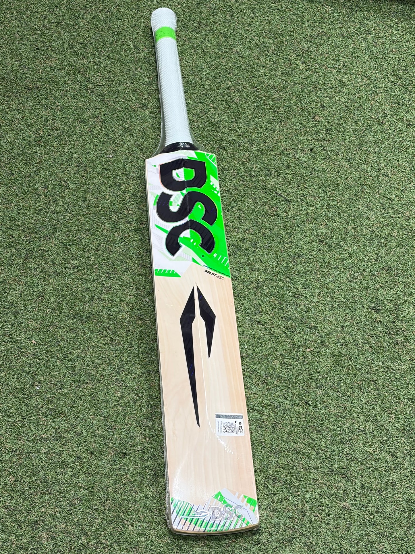 DSC Split 450 Cricket Bat (2lb 10oz)
