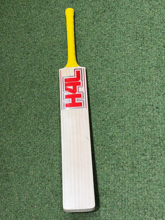 Hell 4 Leather (H4L) Pro Grade Cricket Bat (2lb 10oz)