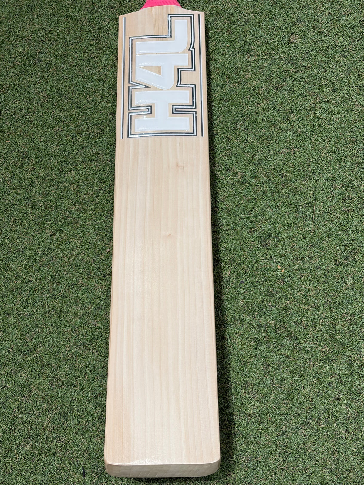 Hell 4 Leather (H4L) Pro Grade Cricket Bat (2lb 10oz)