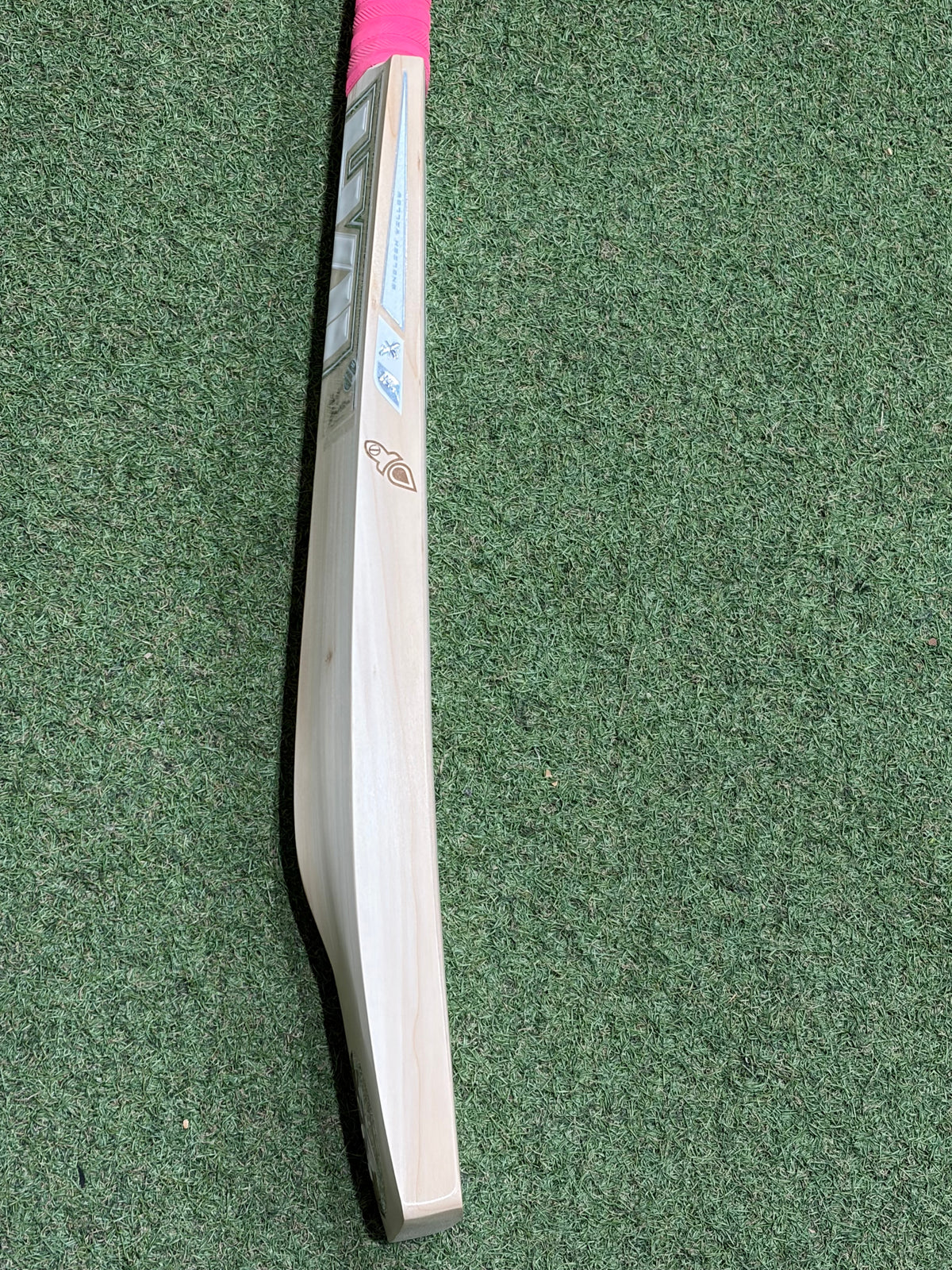 Hell 4 Leather (H4L) Pro Grade Cricket Bat (2lb 10oz)