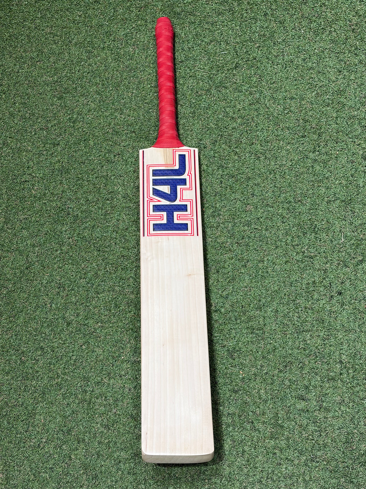 Hell 4 Leather (H4L) Pro Grade Cricket Bat (2lb 11oz)