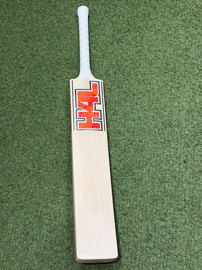 Hell 4 Leather (H4L) Pro Grade Cricket Bat (2lb 9oz)
