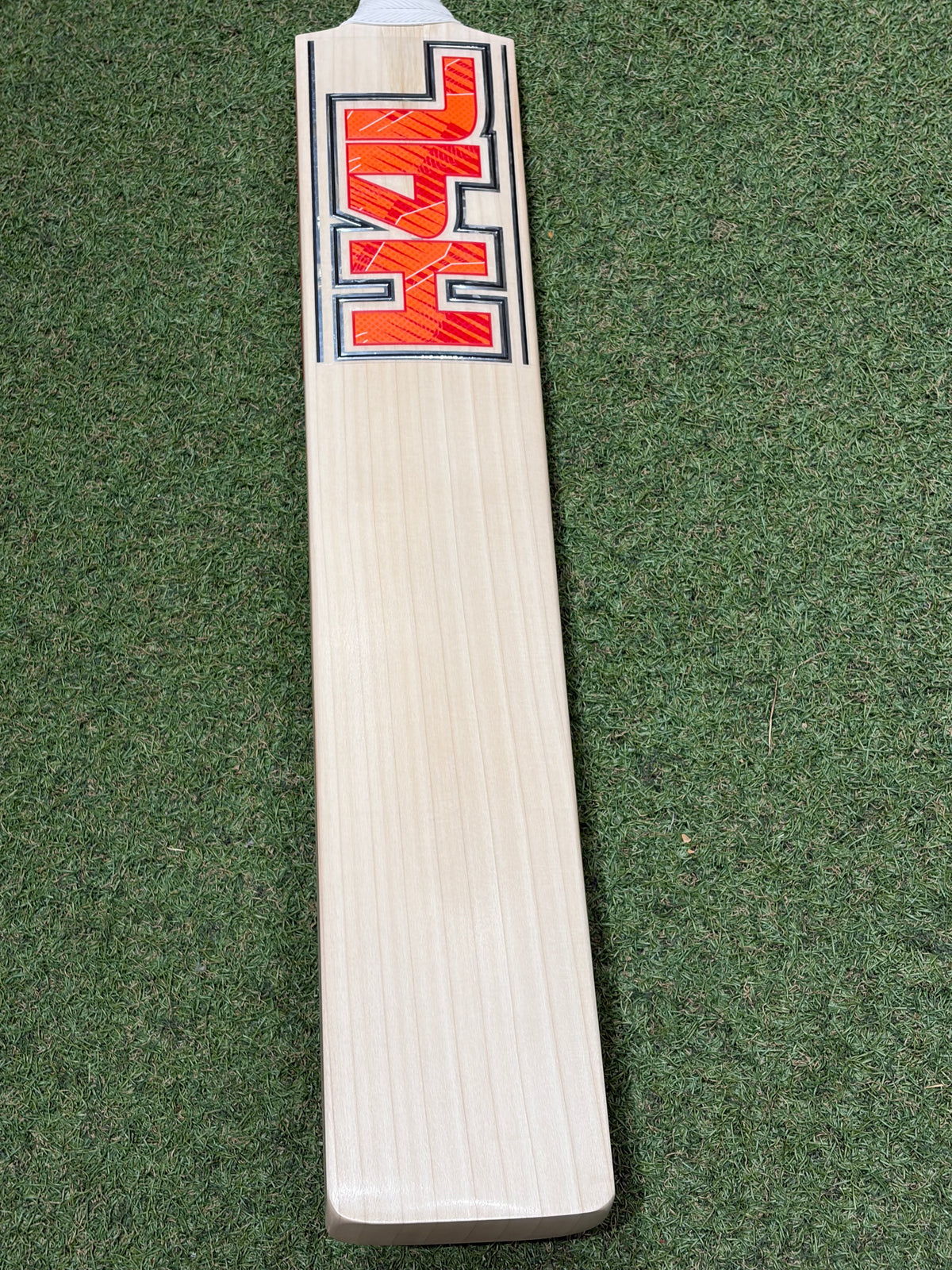 Hell 4 Leather (H4L) Pro Grade Cricket Bat (2lb 9oz)