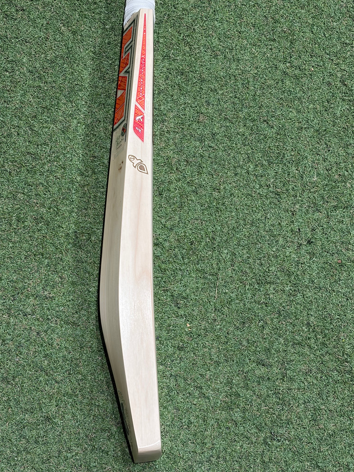 Hell 4 Leather (H4L) Pro Grade Cricket Bat (2lb 9oz)