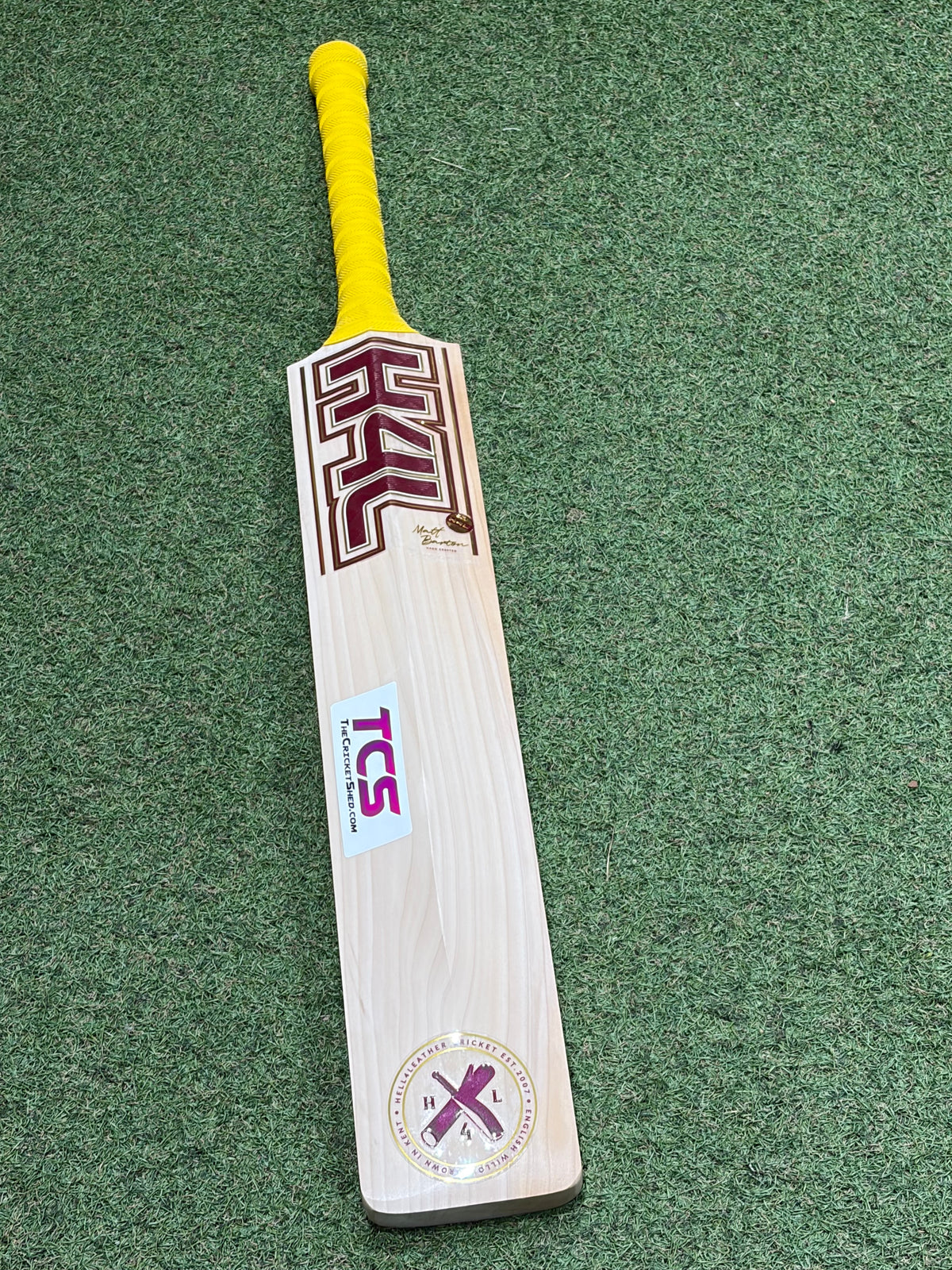 Hell 4 Leather (H4L) Pro Grade Cricket Bat (2lb 10oz)