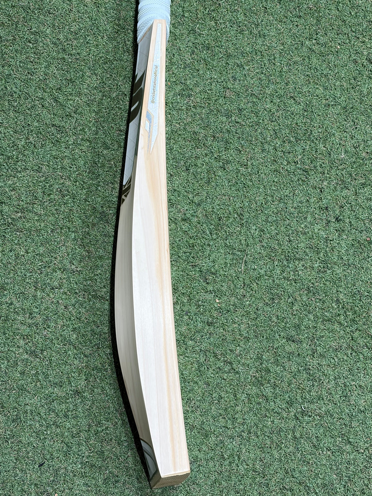 Cricket Station Pro Grade Cricket Bat (3lb 1oz)